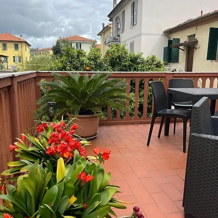 Apartment La Casa Di Ele, Parcheggio Privato Gratuito La Spezia